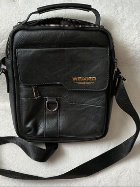 Weixier Black Men's Compact Messenger Crossbody Bag